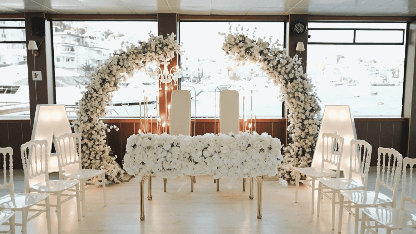 Teknede Düğün Yapmak Mantıklı mı? Avantajları ve Dikkat Edilmesi Gerekenler